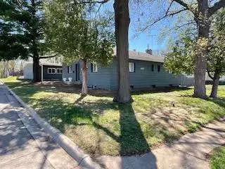 687 4th Avenue Nw, New Brighton, MN 55112