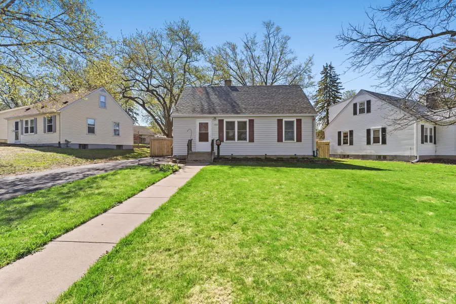 1988 Memory Lane, North Saint Paul, MN 55109 - #2