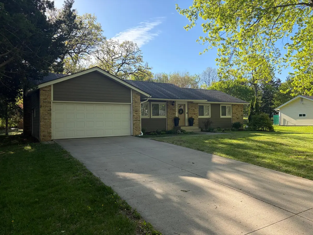 7270 Timber Lane N, Maple Grove, MN 55369 - #1