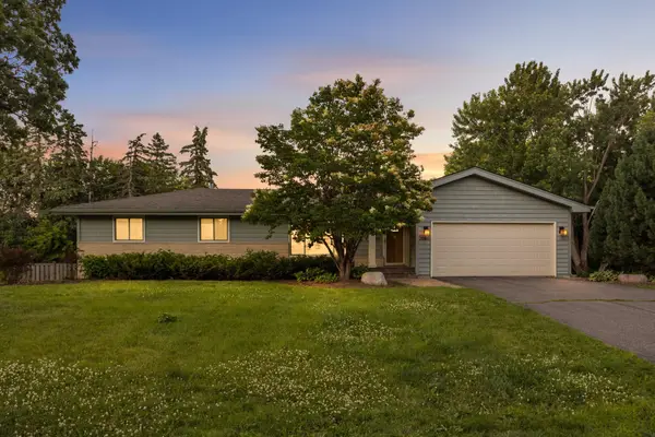 2080 Kelly Drive, Golden Valley, MN 55427