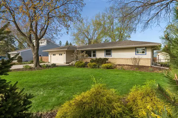3433 Churchill Street, Shoreview, MN 55126