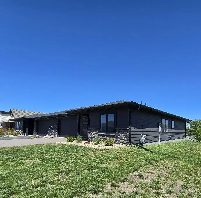 307 Sunset Avenue, Mountain Lake, MN 56159 - #2