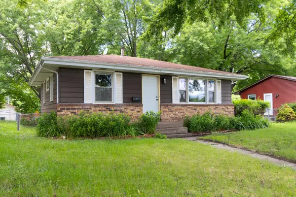 1557 Dale Street N, Saint Paul, MN 55117