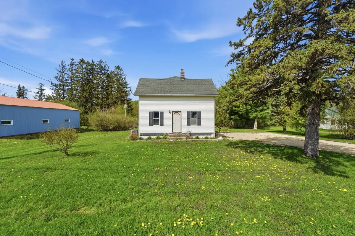 132 Gates Avenue, Kenyon, MN 55946 - #1