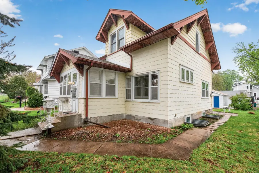 4043 Madison Street Ne, Columbia Heights, MN 55421 - #2
