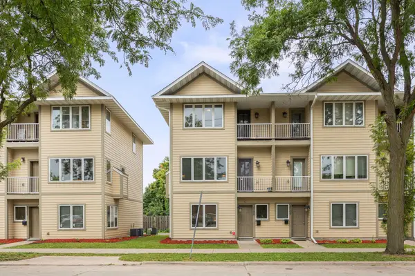 2705 E 28th Street, Minneapolis, MN 55406