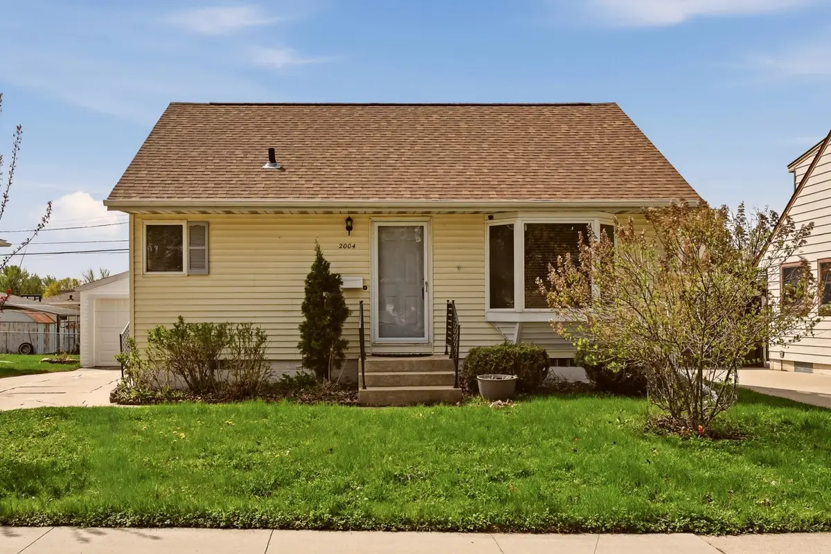 2004 18th Street Nw, Rochester, MN 55901 - #1
