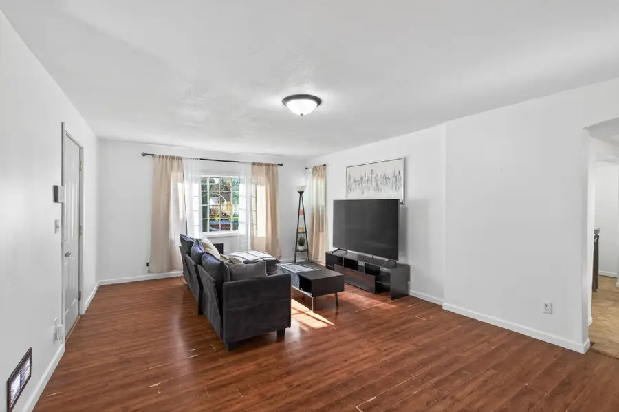 773 Magnolia Avenue E, Saint Paul, MN 55106 - #2