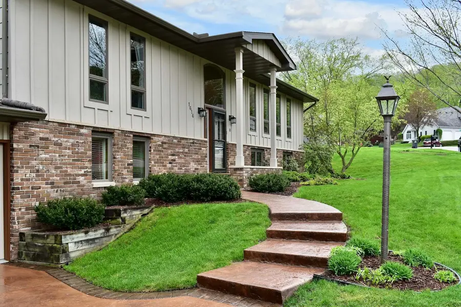 1614 Valley View Drive, Winona, MN 55987 - #2