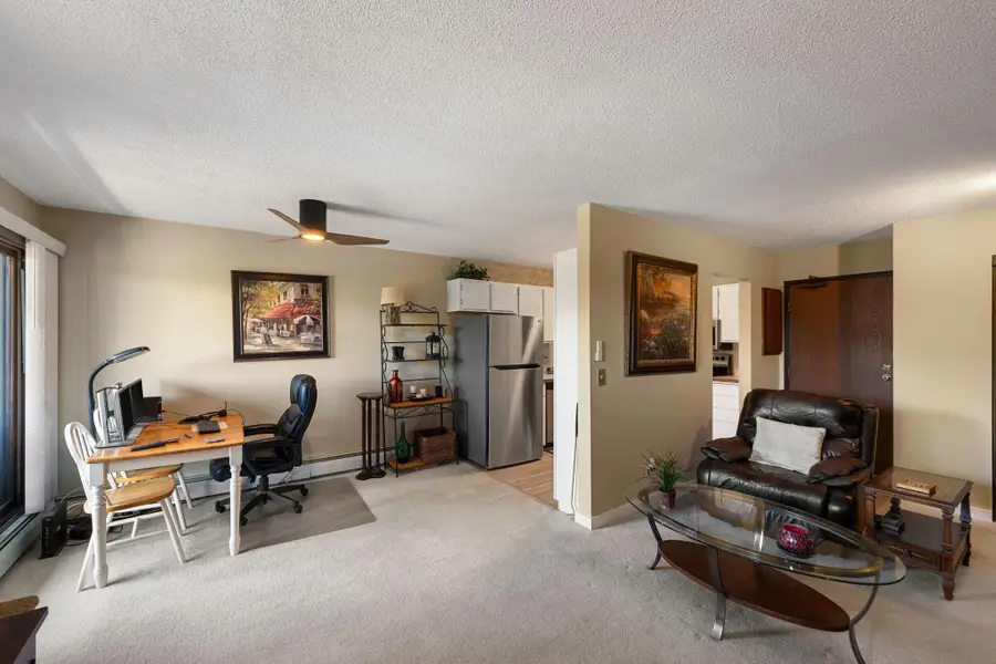 7601 W 101st Street #302, Bloomington, MN 55438 - #3