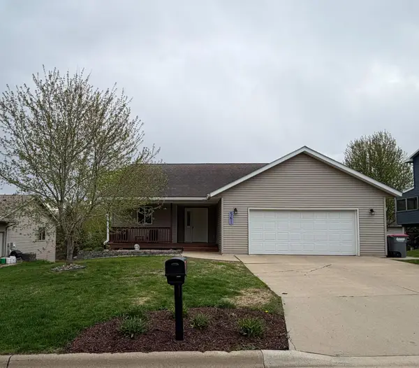 561 12th Street Sw, Faribault, MN 55021