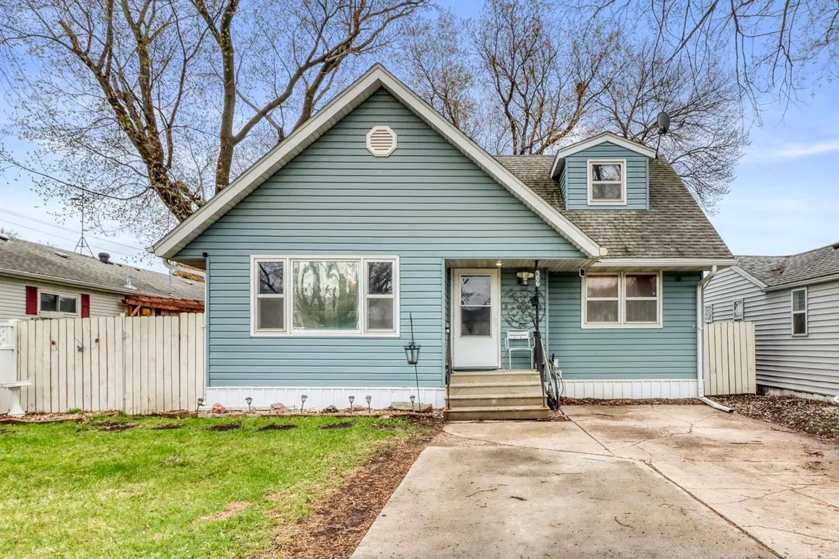 306 21 Street S, Fargo, ND 58103 - #1