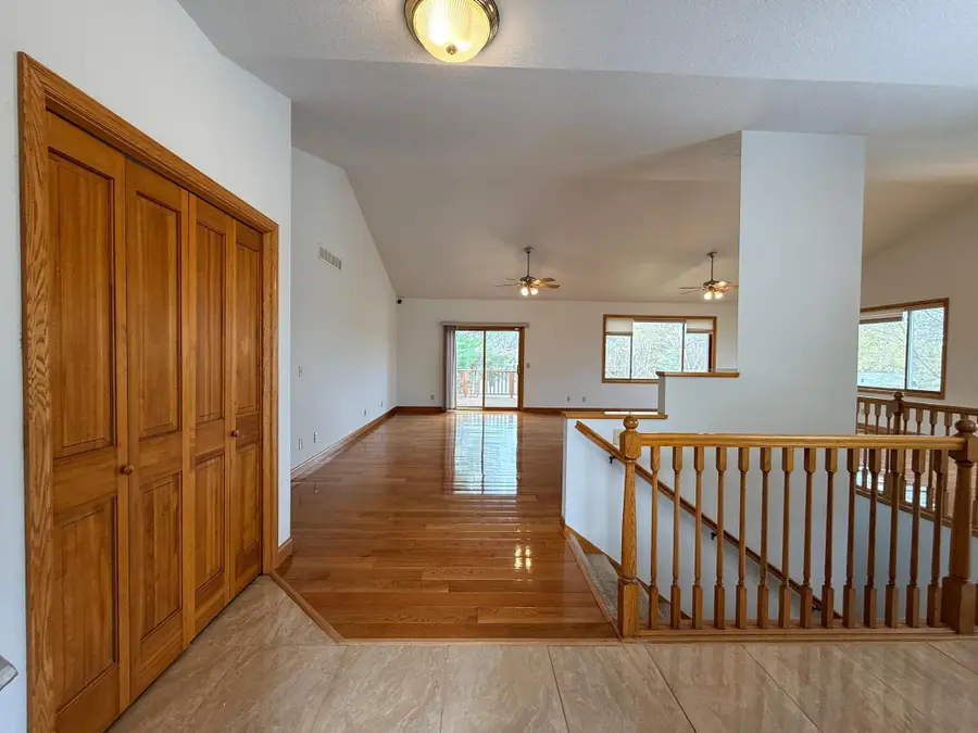 676 12th Avenue Nw, New Brighton, MN 55112 - #3