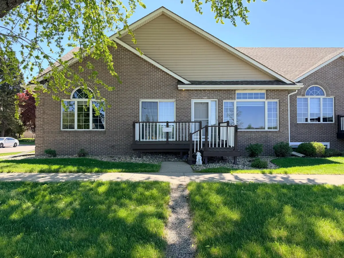726 3rd Avenue, Worthington, MN 56187 - #1