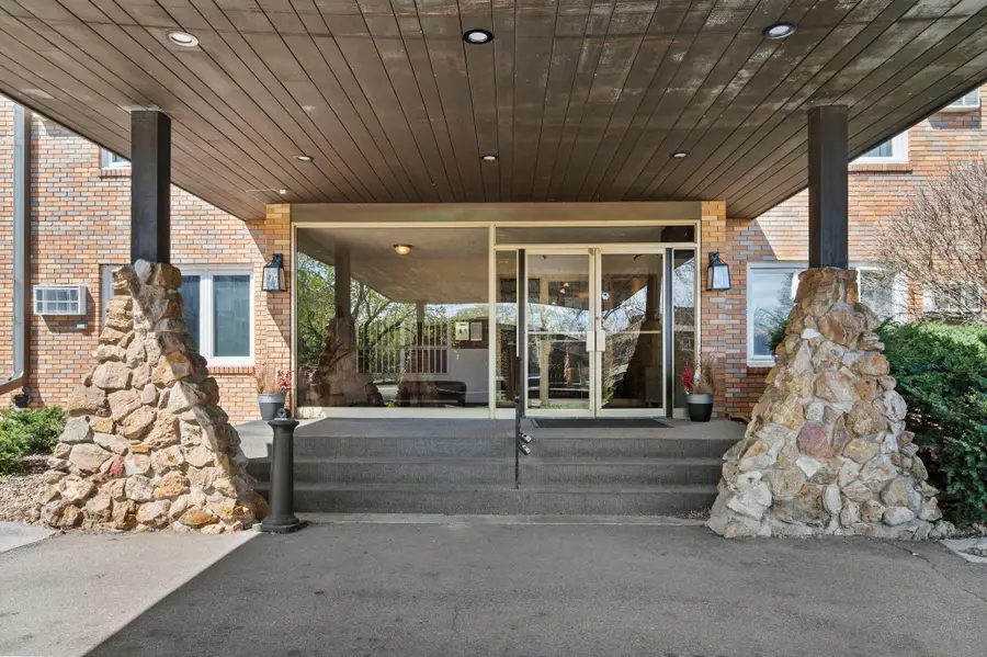 3200 Virginia Avenue S #106, Saint Louis Park, MN 55426 - #2