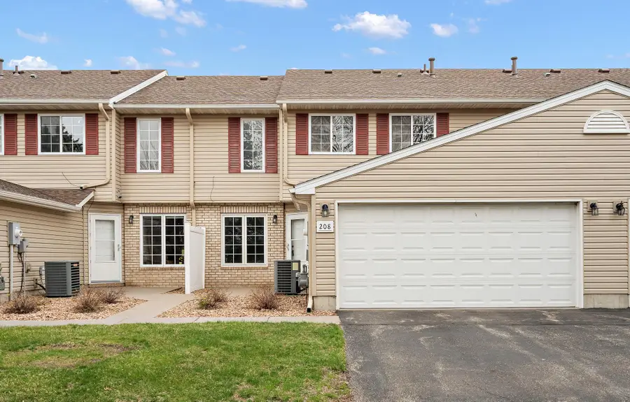 208 E Orchard Street, Belle Plaine, MN 56011 - #3