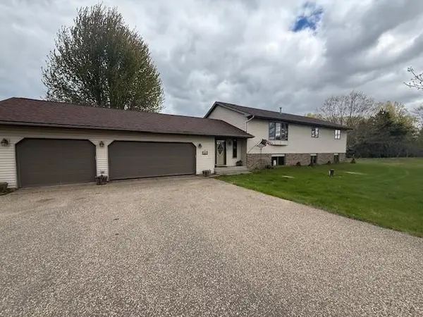 508 Little Orchard Road, Hudson, WI 54016