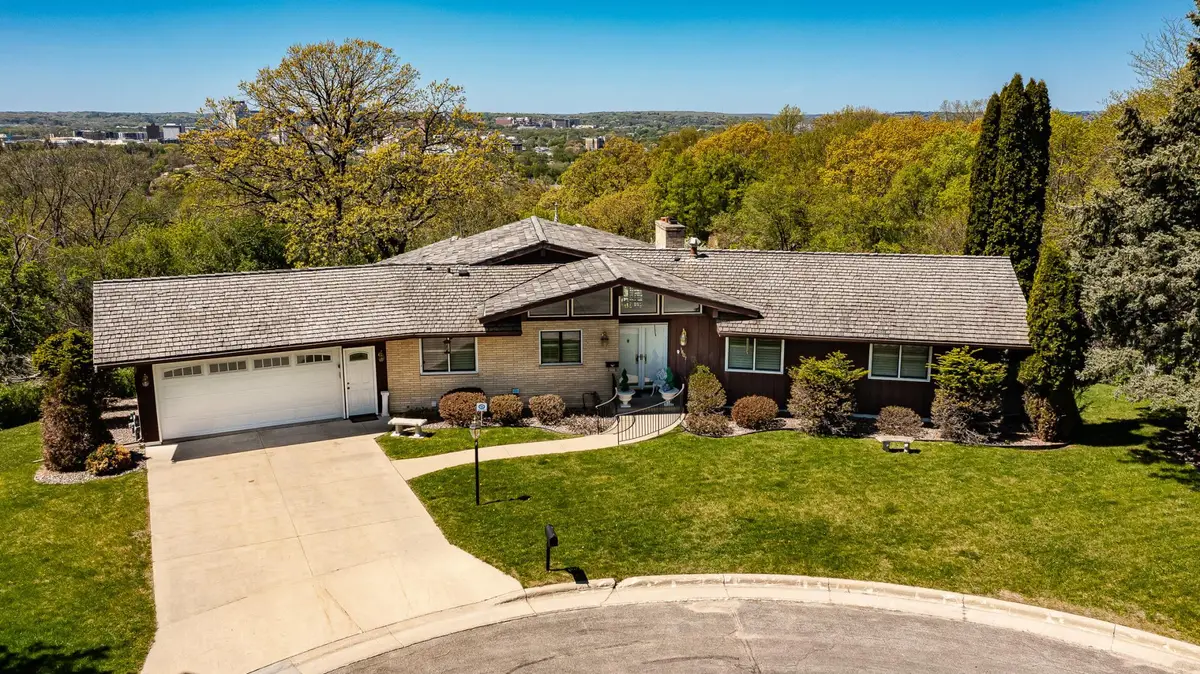 1607 Wilshire Court Ne, Rochester, MN 55906 - #1