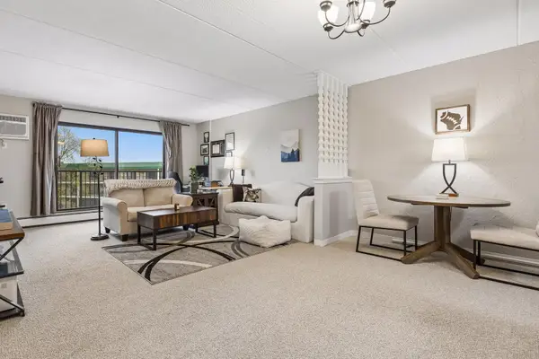 10411 Cedar Lake Road #515, Hopkins, MN 55305