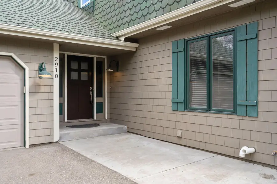 2910 Alvarado Lane N, Plymouth, MN 55447 - #2
