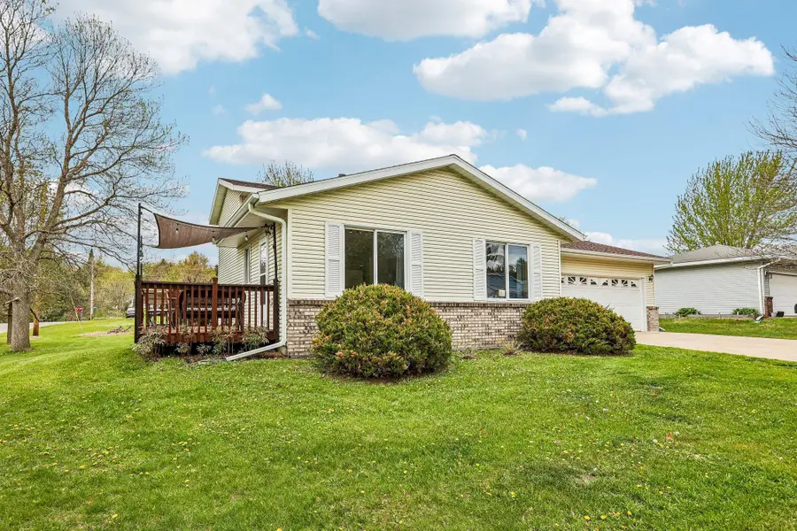 931 Chestnut Street, Taylors Falls, MN 55084 - #3