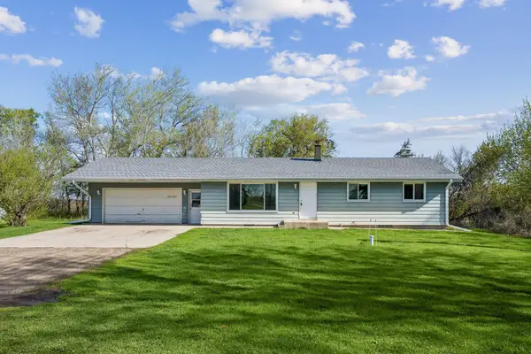 8550 40th Street Sw, Howard Lake, MN 55349