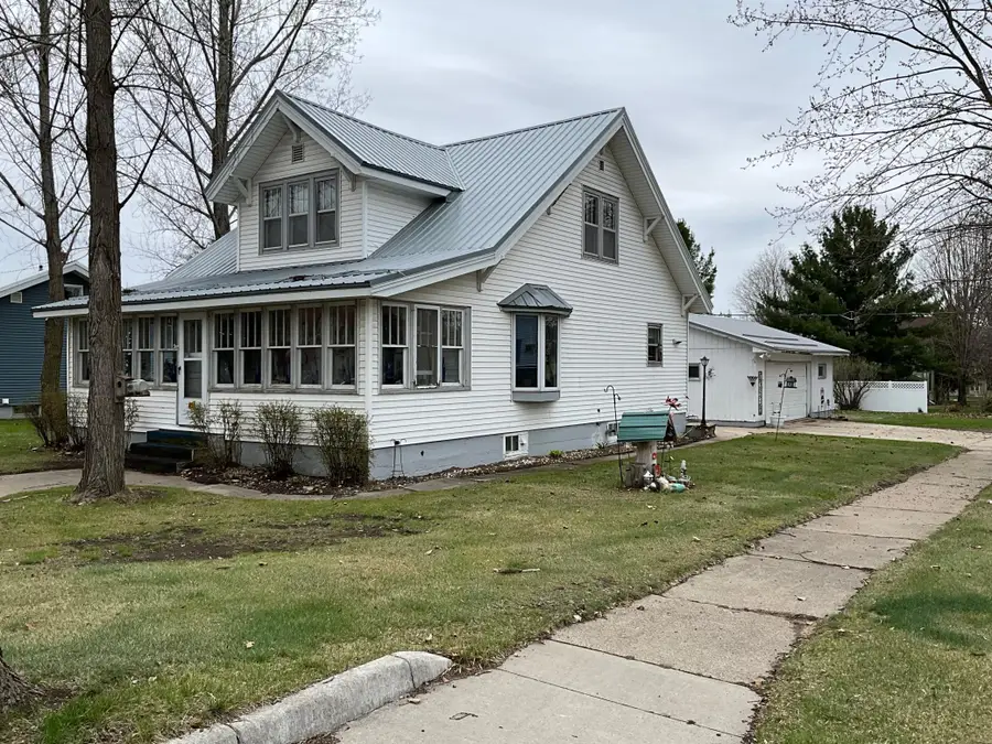 430 1st Avenue N, Long Prairie, MN 56347 - #2