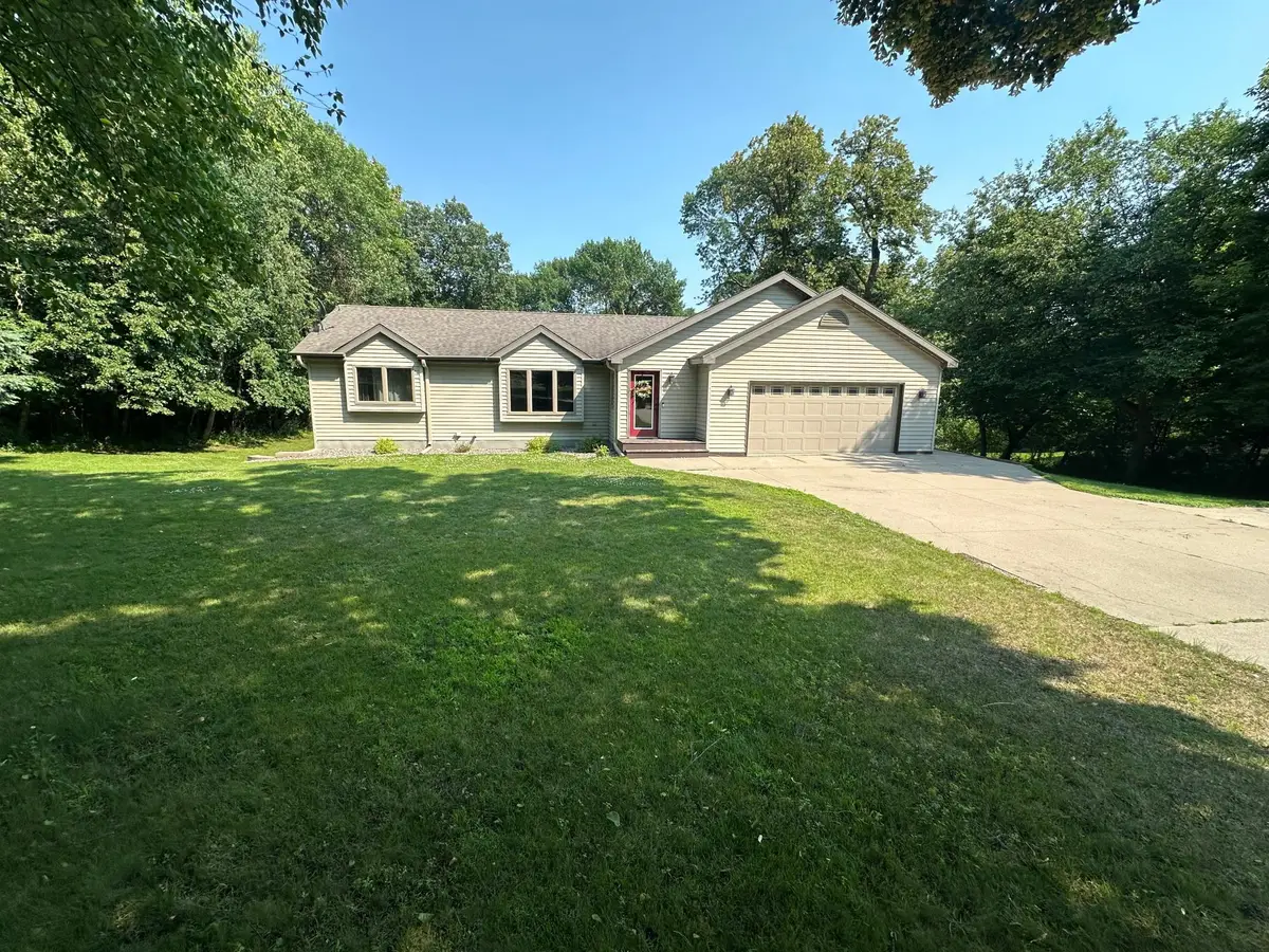 9 Nakota Drive Ne, Spicer, MN 56288 - #1