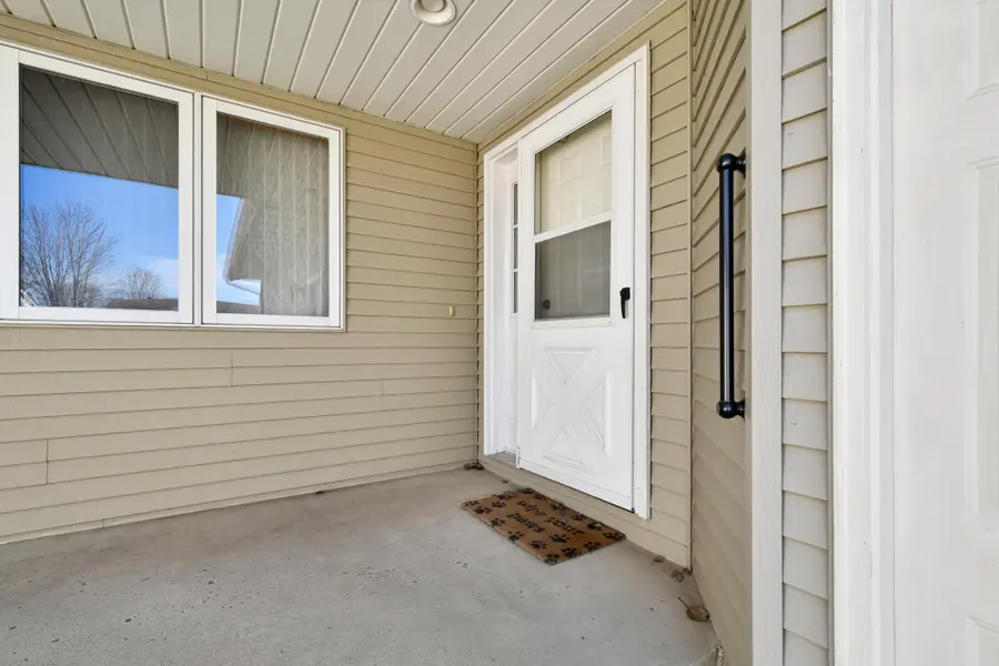 3301 30 Avenue S, Fargo, ND 58103 - #2