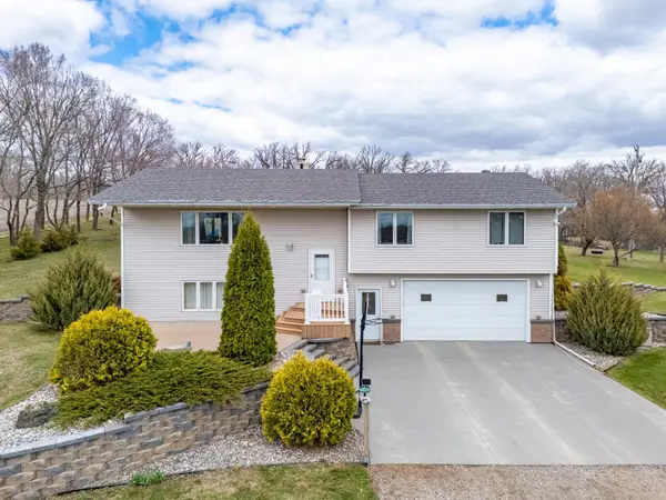 17774 210th Street Sw, Crookston, MN 56716