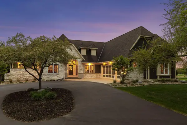345 Lindsay Road, Hudson, WI 54016
