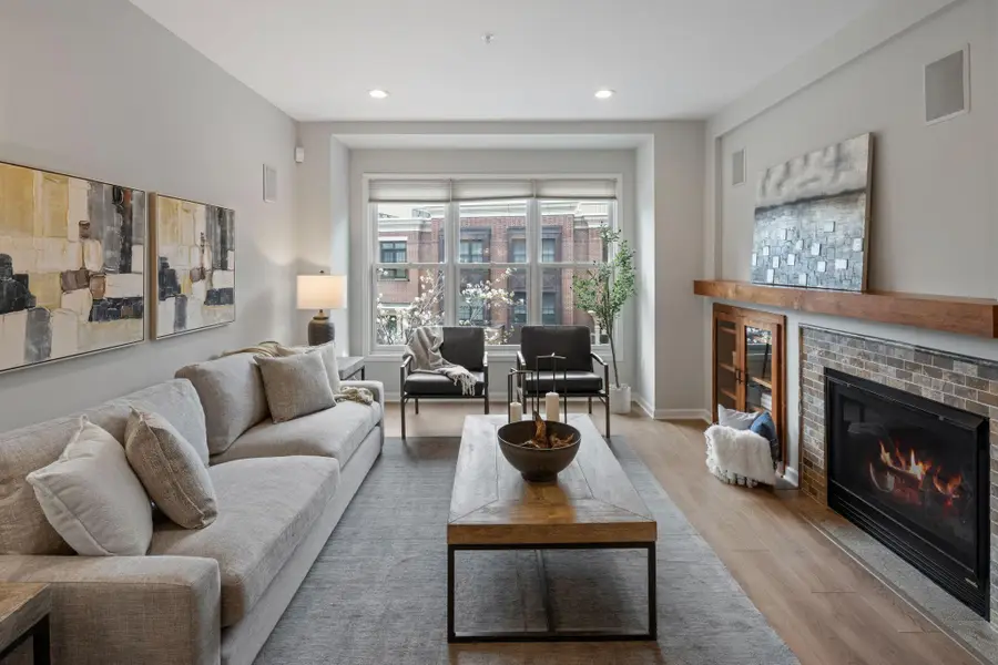 553 S 10th Street, Minneapolis, MN 55404 - #3