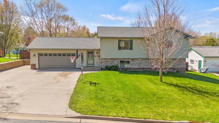 1140 Eulaine Circle, Hammond, WI 54015 - #3