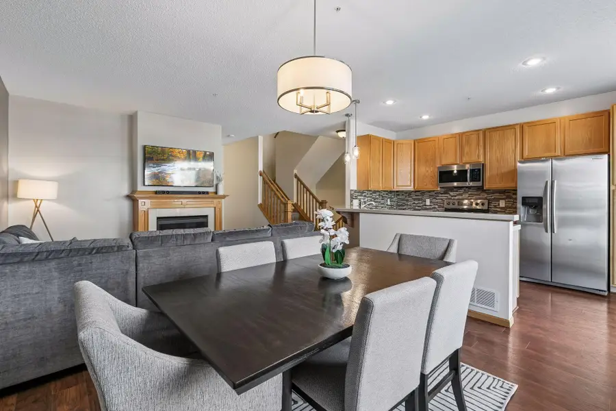 15592 Eagles Nest Way, Apple Valley, MN 55124 - #2
