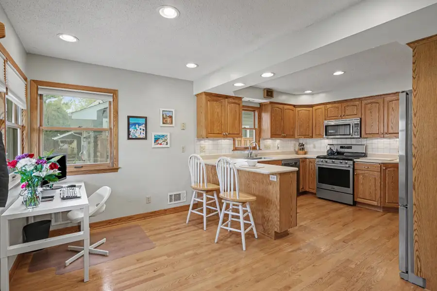 629 Saratoga Street S, Saint Paul, MN 55116 - #3