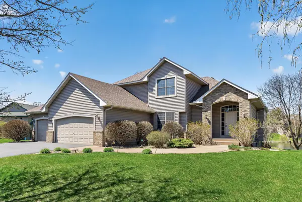 1135 S Trappers Crossing, Lino Lakes, MN 55038