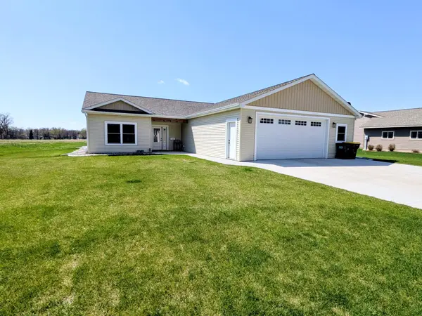 1401 W Fairview Avenue, Olivia, MN 56277