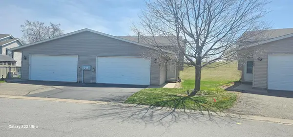 1501 Mcintosh Circle, Shakopee, MN 55379