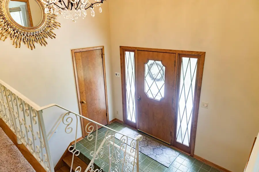 2454 Pascal Street, Roseville, MN 55113 - #2