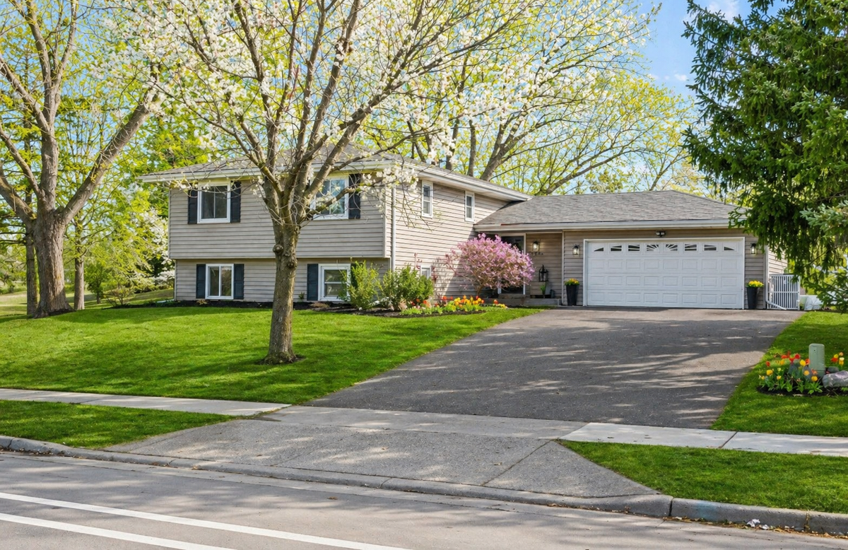 2946 Mcknight Road N, Maplewood, MN 55109 - #1