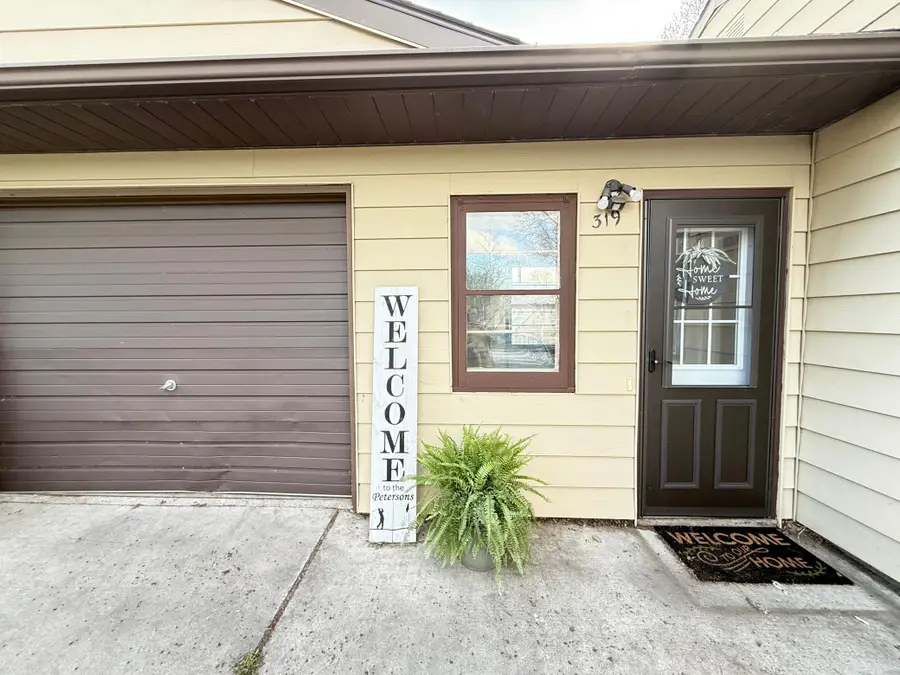 319 3rd Street Sw, Clara City, MN 56222 - #3