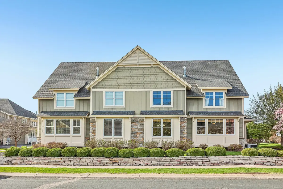 15704 Cobblestone Lake Parkway, Apple Valley, MN 55124 - #1