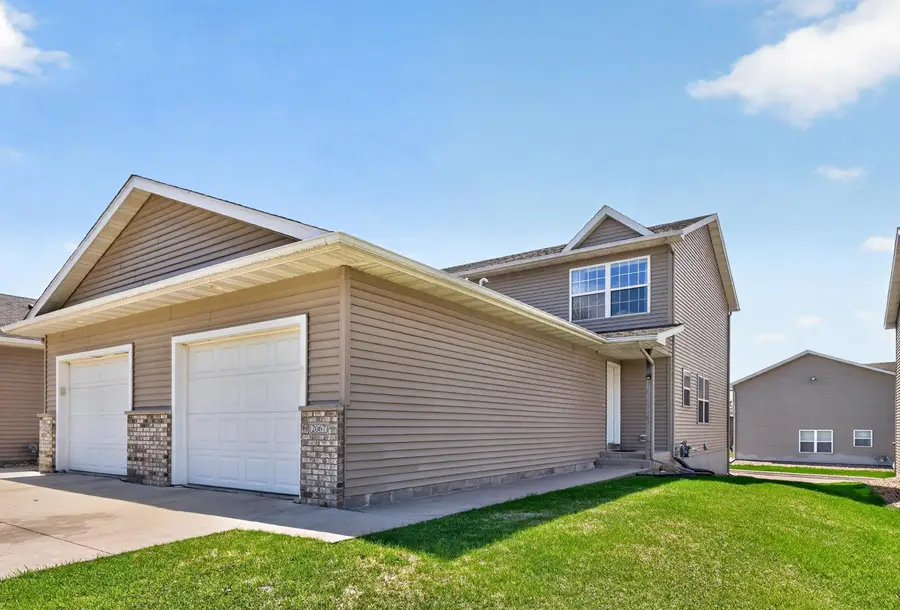 2067 26th Avenue Nw, Rochester, MN 55901 - #2