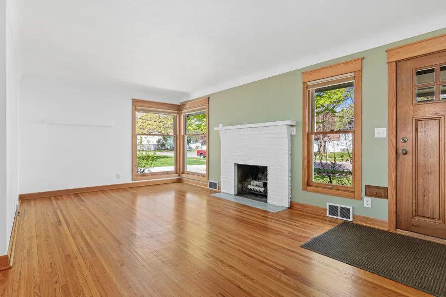 1646 Middleton Avenue, Saint Paul, MN 55116 - #2