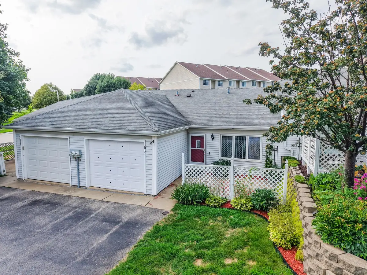 3031 25th St Nw, Rochester, MN 55901 - #1