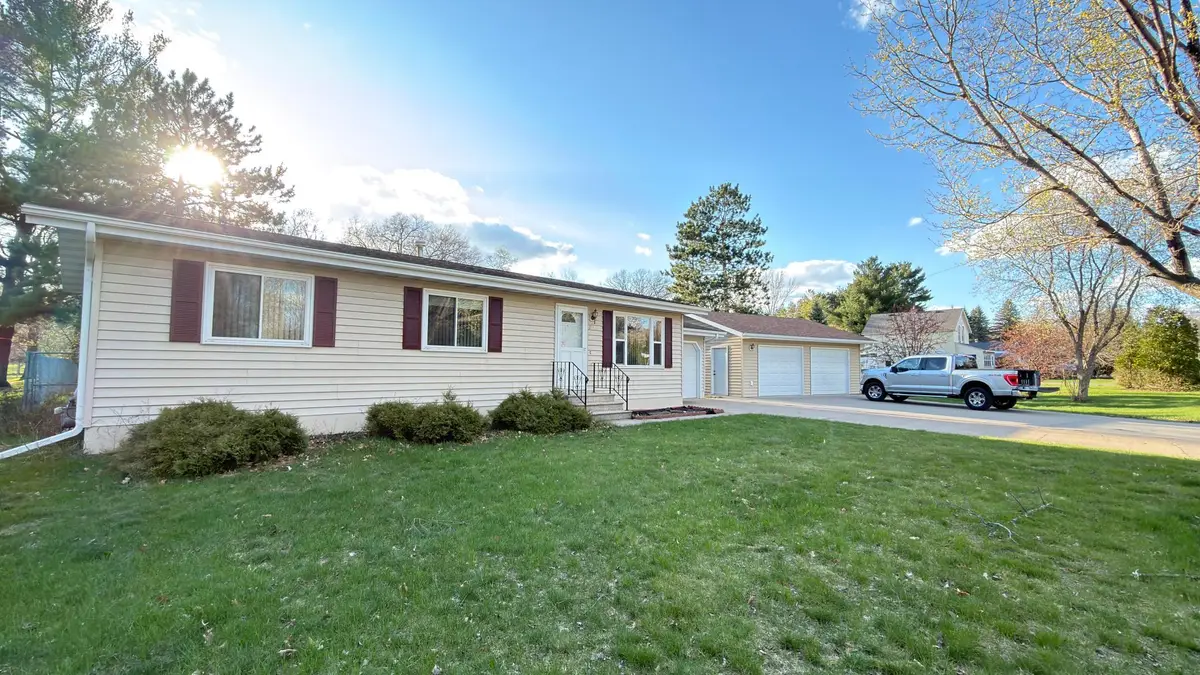 217 8th Street Nw, Little Falls, MN 56345 - #1