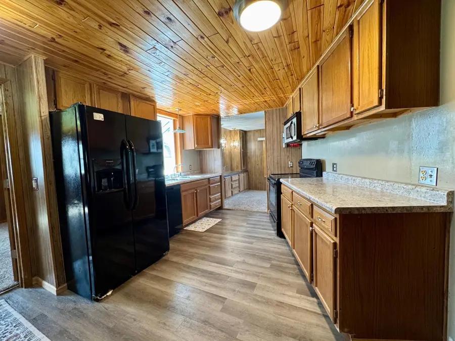 502 3rd Street Ne, Roseau, MN 56751 - #2