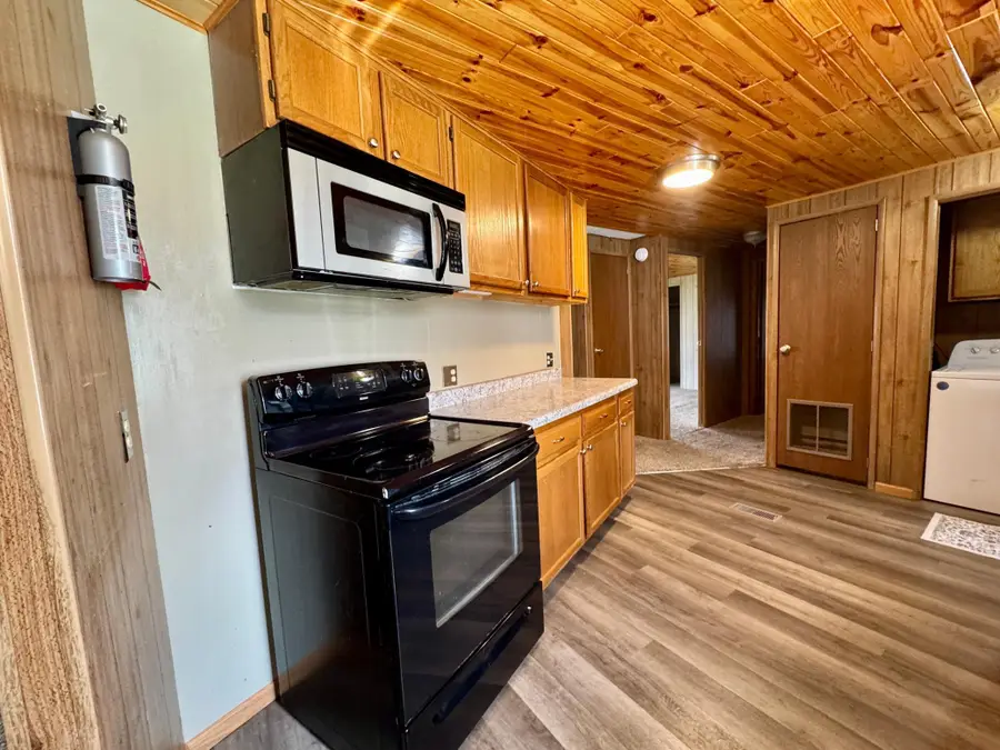 502 3rd Street Ne, Roseau, MN 56751 - #3