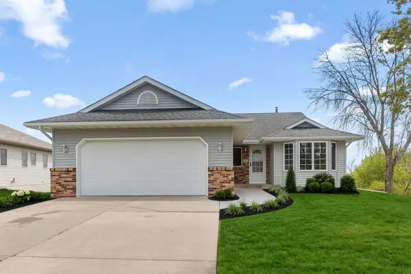 305 Crestview Drive, Hastings, MN 55033