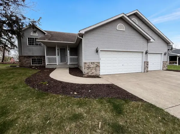 128 Dutch Lake Trail, Howard Lake, MN 55349